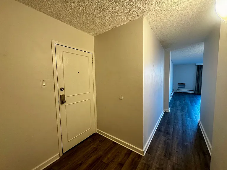 900 Saturn Dr #405 — Photo 3