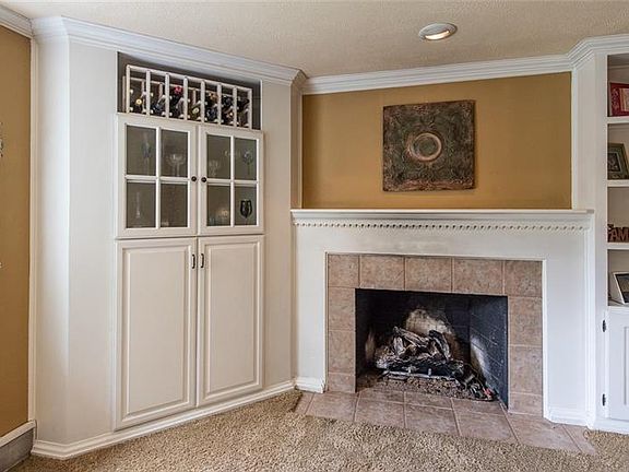 5th image of 1380 Foxwood Dr