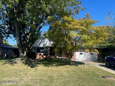 2819 Randall Dr, Oregon, OH, 43616