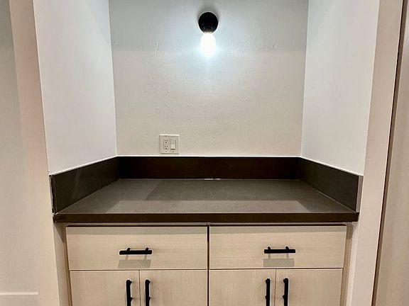 3rd image of 117 N Hamilton Dr APT 205