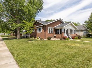 1111 W Main St, Mascoutah, IL