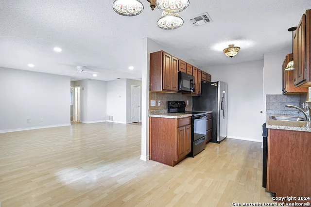 9262 Ridge Br — Photo 4