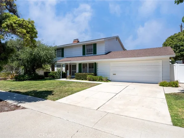 2880 Club House Rd, Costa Mesa, CA 92626