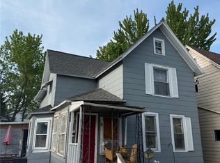 19 Evans St, Lockport, NY 14094