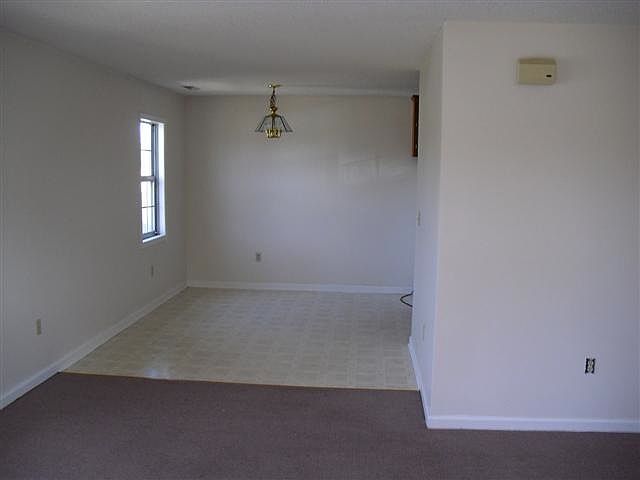 2nd image of 512 Locust Ave APT 4