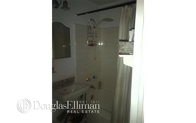 Rented by Douglas Elliman | media 27