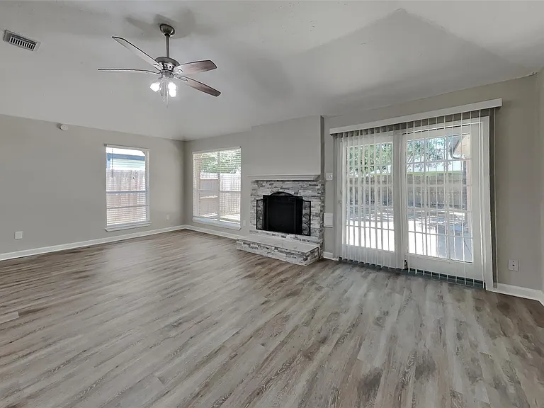 2314 Pebbledowne Cir — Photo 4