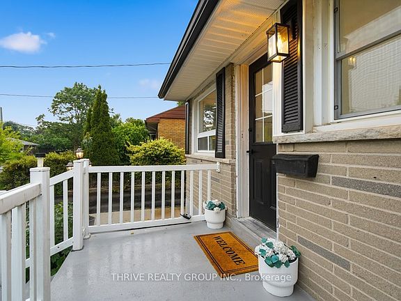 3rd image of 234 Goddard Blvd