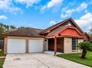5421 Teameadow Dr, Dickinson, TX 77539