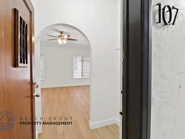 26 Alamitos Ave. — Photo 10