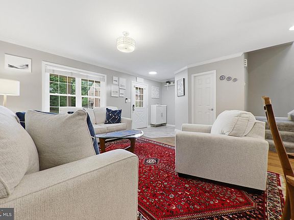 4th image of 534 Kinsale Rd