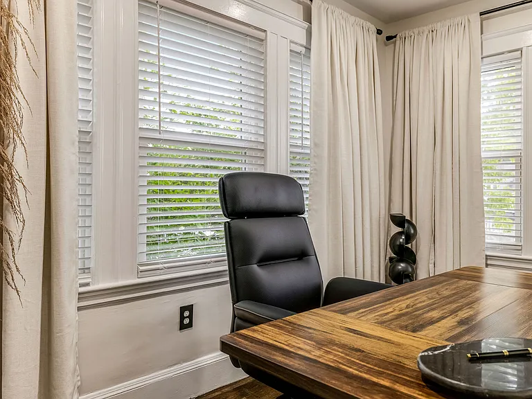 Dedicated private Home Office