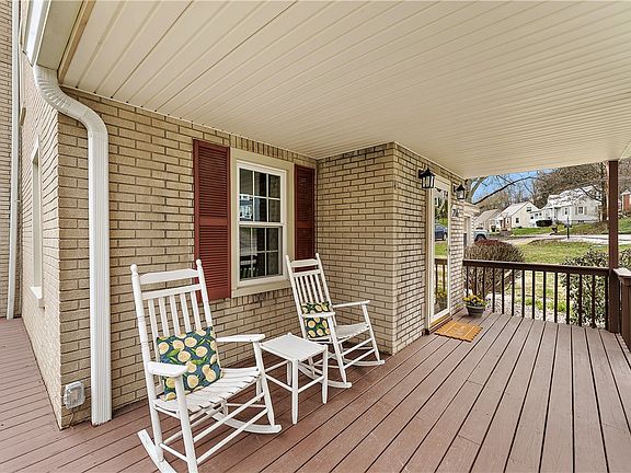 3rd image of 216 Maryland Dr