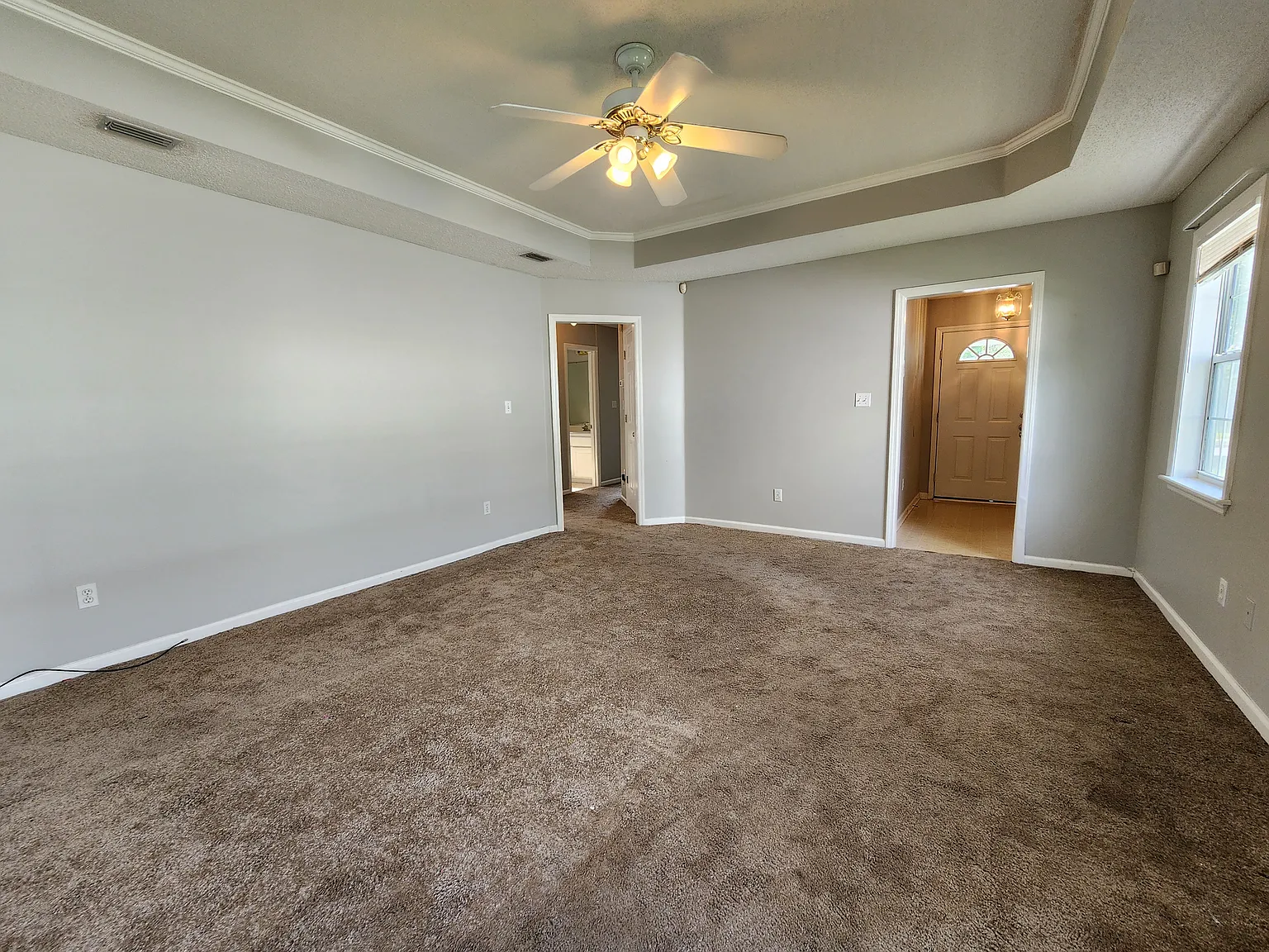 3 bed, 1213 sqft, $1,475 — Photo 4