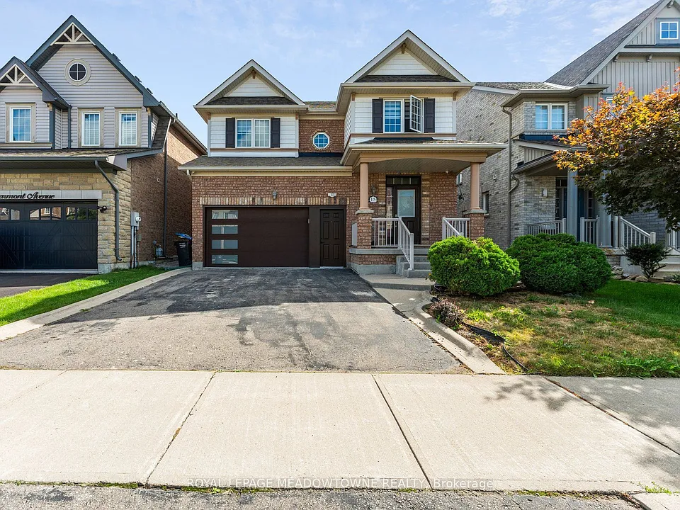 15 Learmont Ave