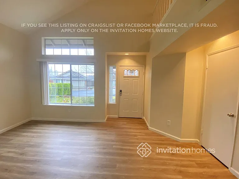 152 Drake Ct — Photo 2