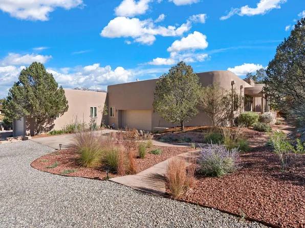 9611 Elena Dr NE, Albuquerque, NM 87122