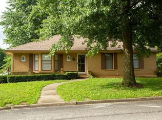 501 W 30th St, Higginsville, MO 64037