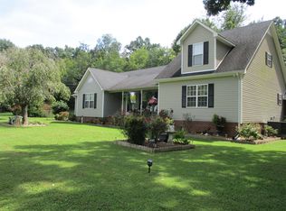 1215 Matthew Ave, Lawrenceburg, TN 38464