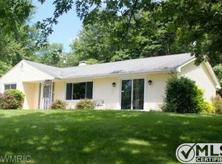 11257 Stagecoach Dr, Dowling, MI 49050