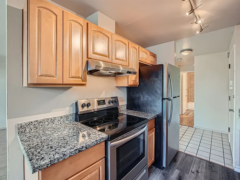 Sunset View Apartments — Photo 3