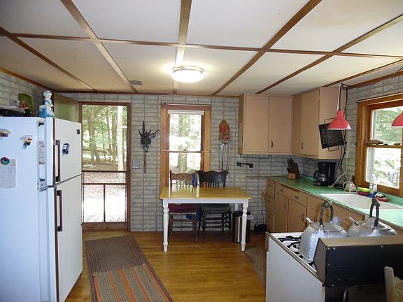 5th image of 8760 Sand Creek Ln
