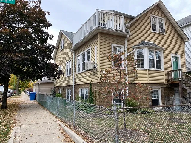 2 bed, 1200 sqft, $3,000 — Photo 2