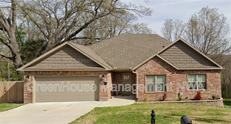 1st image of 28 Mills Dr
