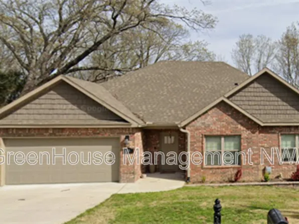 28 Mills Dr, Bella Vista, AR 72714