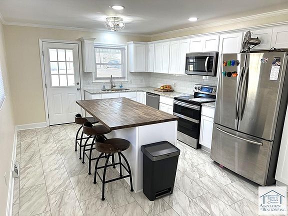 4th image of 195 Marigold Ln