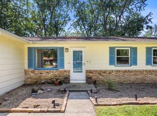 2305 Glenoak Dr #1, Champaign, IL 61821