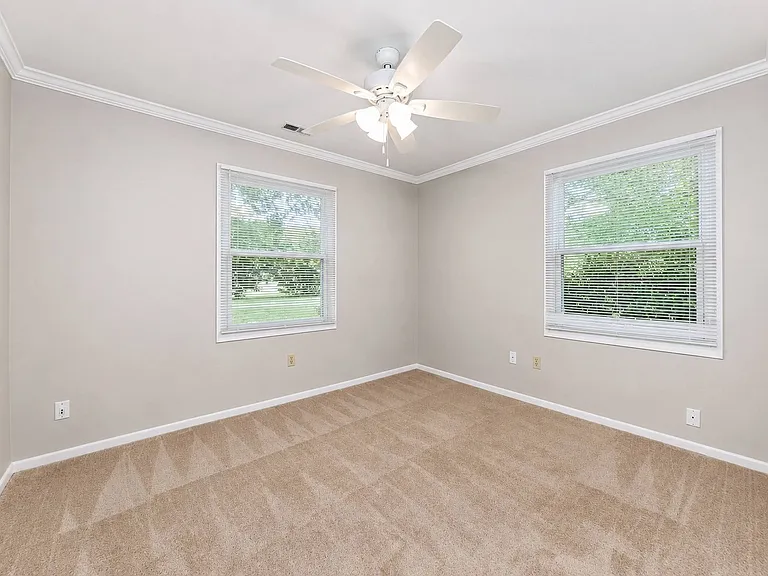 107 Cardinal Acres Dr — Photo 8