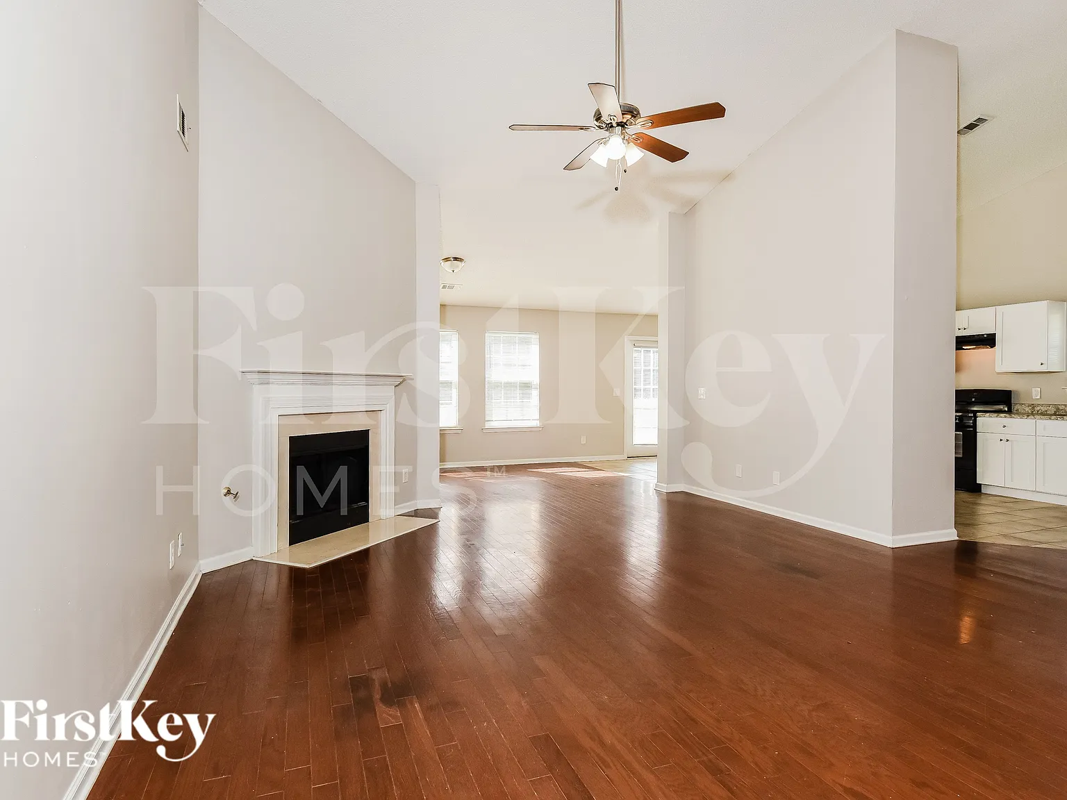 4 bed, 2.0 bath, 2168 sqft, $2,335 — Photo 2