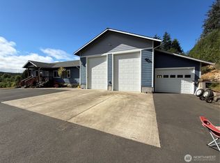 82 S Valley Ln, Naselle, WA 98638