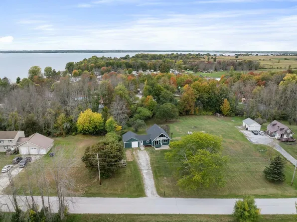 112 Hog Island Road, Swanton, VT 05488