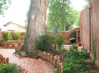 404 Foothill Rd SW, Albuquerque, NM 87105