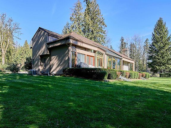 2nd image of 10040 Rolley Cres