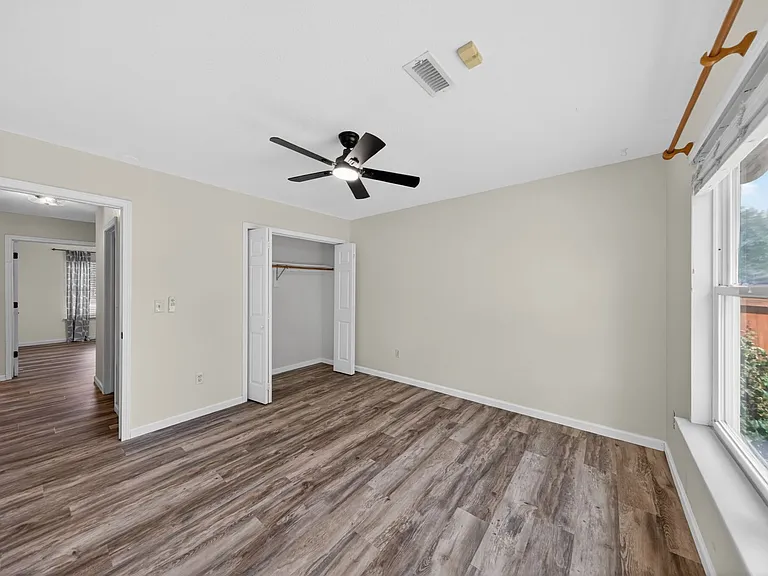 903 Tyra Ln — Photo 26