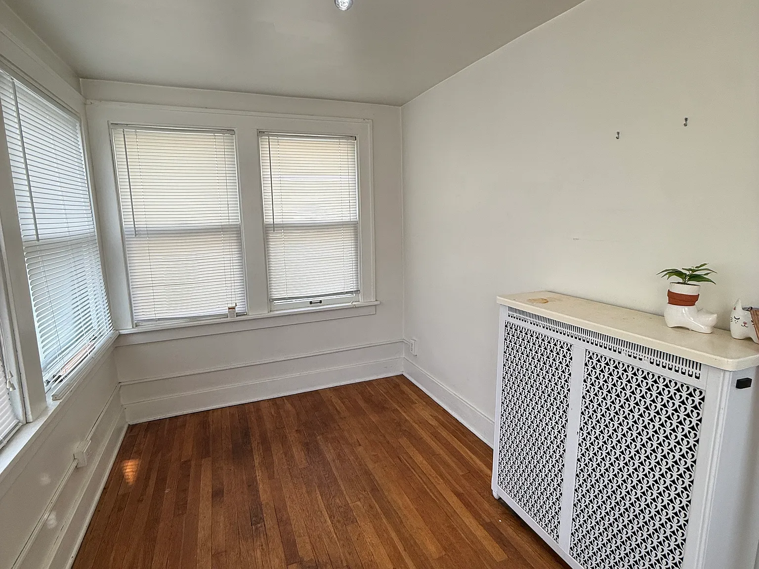 2 bed, 800 sqft, $1,195 — Photo 3