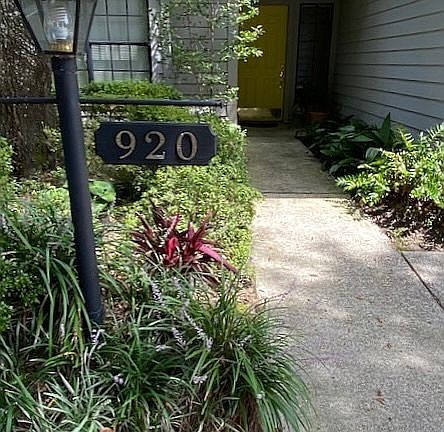 Front Yard Landscaping 