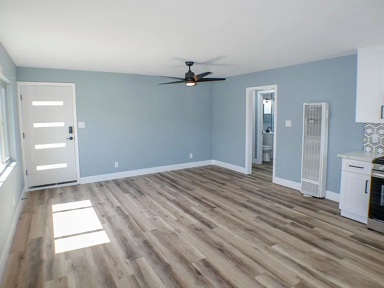 5008-5012 Long Branch Ave — Photo 14