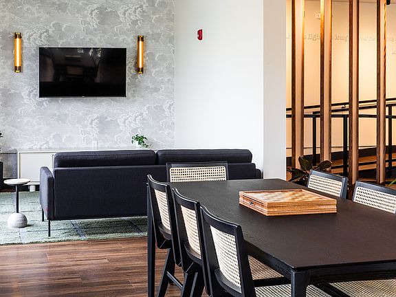 5th image of 267 Hamilton Ave #208