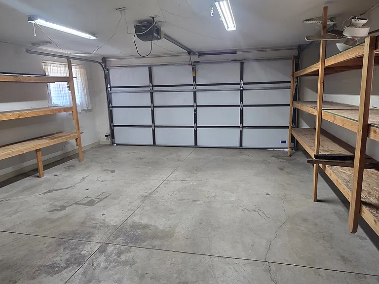 220 Crescent Dr — Photo 11