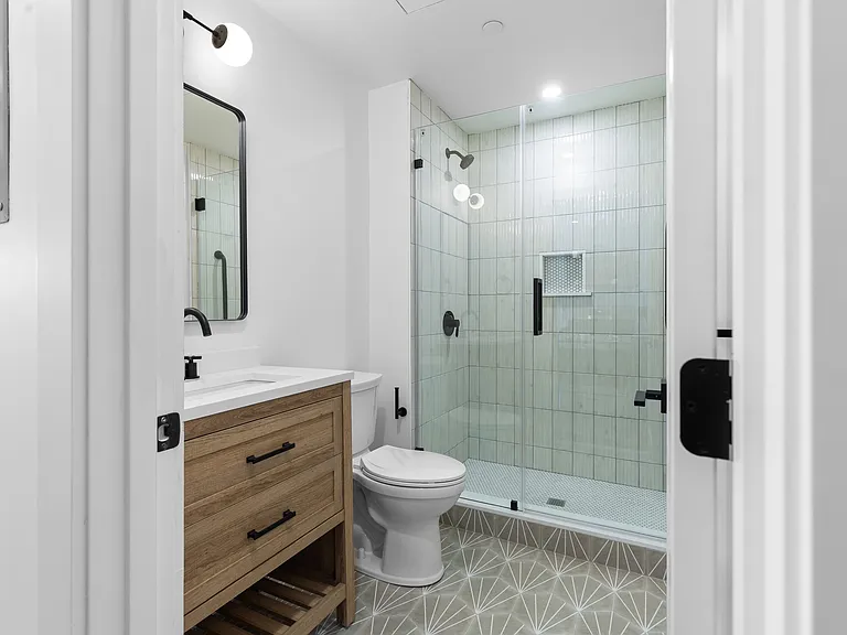 113 Ives Street — Photo 13