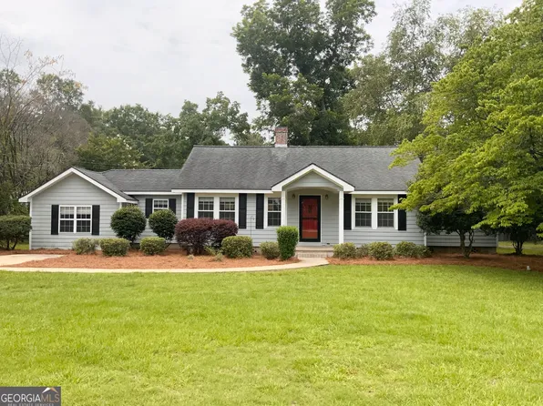 915 Cedar St, Metter, GA 30439