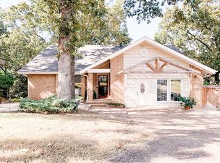 1805 Wewoka Dr, N Little Rock, AR 72116