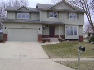 4036 98th St, Urbandale, IA 50322