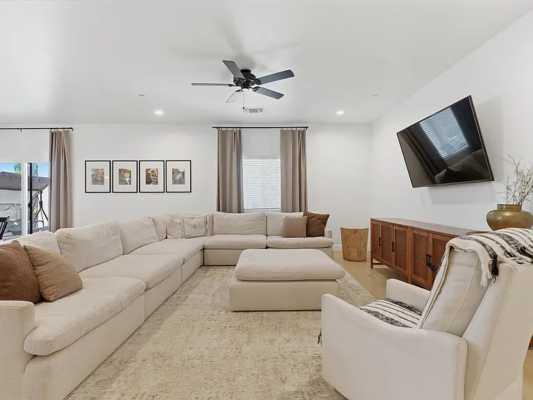 12529 Maclure Dr — Photo 9