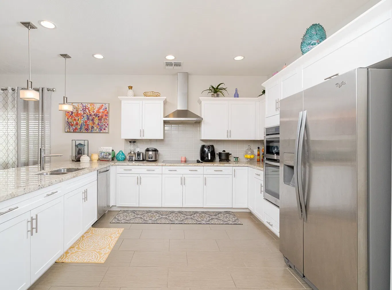 4 bed, 2.5 bath, 2298 sqft, $2,400 — Photo 4