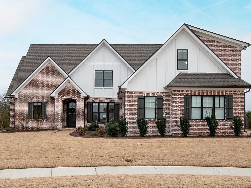 1st image of 456 Huntington Dr